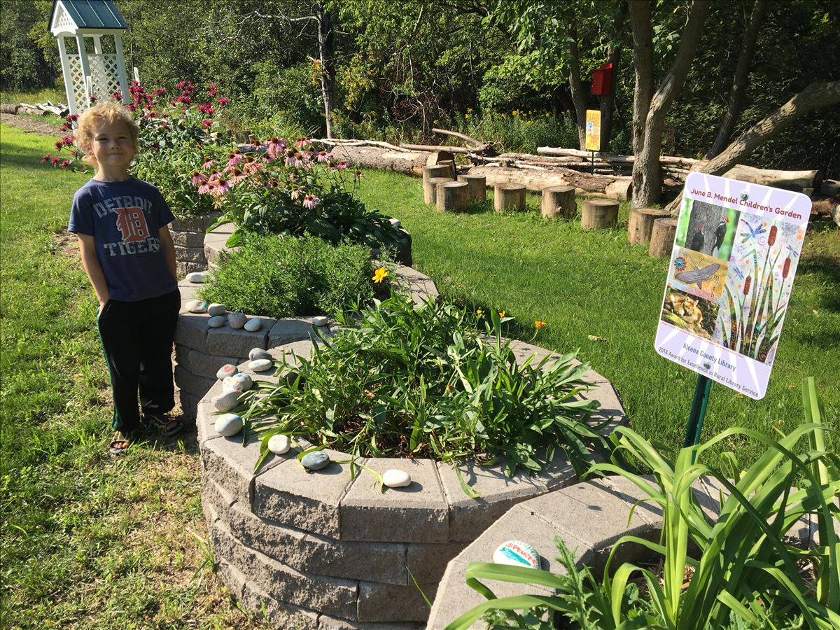 Bookworm garden