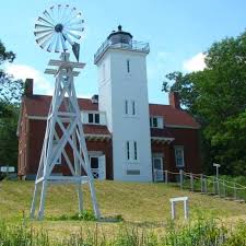 40 Mile Point Lighthouse Society